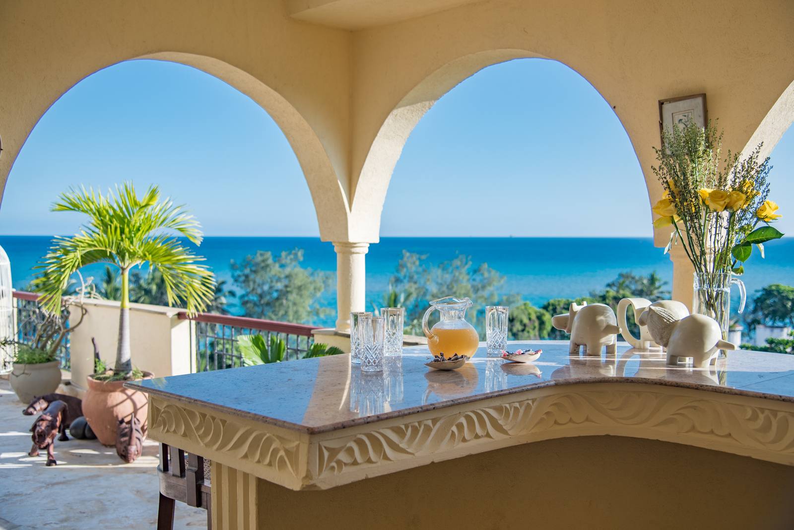 Penthouse - Living Exterior