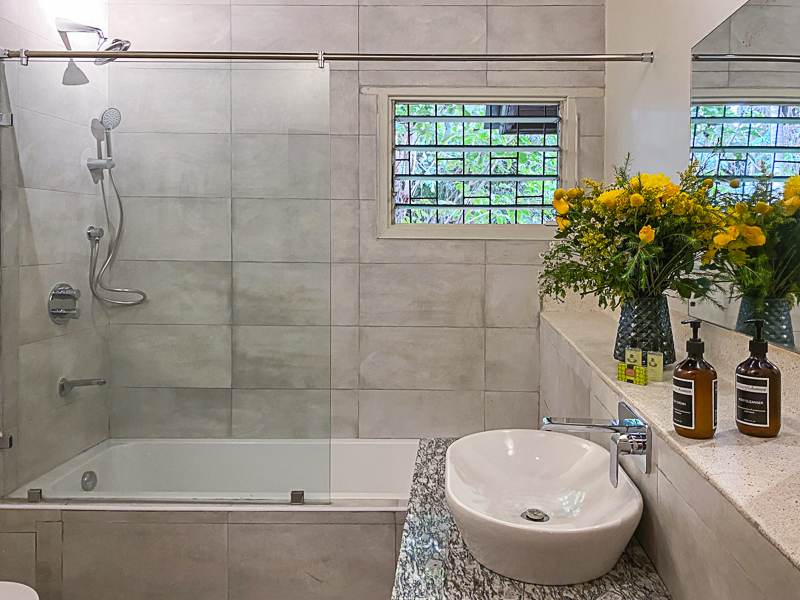 Baringo Cottage - Gallery 21